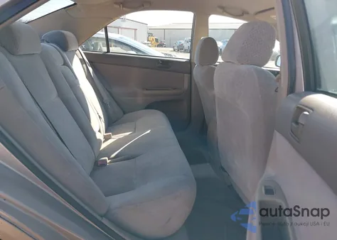 2002 Toyota Camry Le from USA, damaged, VIN 4T1BE32K22U043790